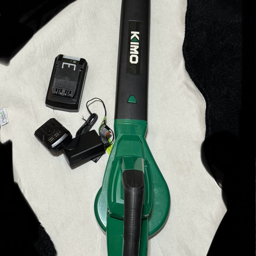 Kimo Green Leaf Blower with Charger